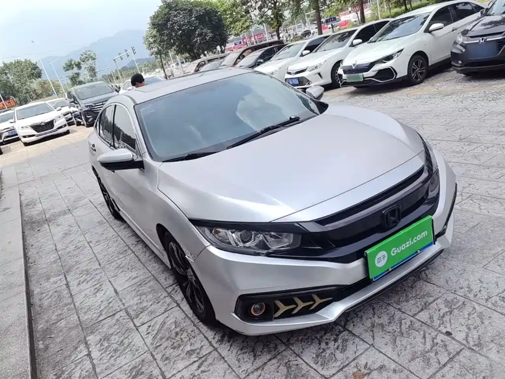 Honda Civic — фото 4