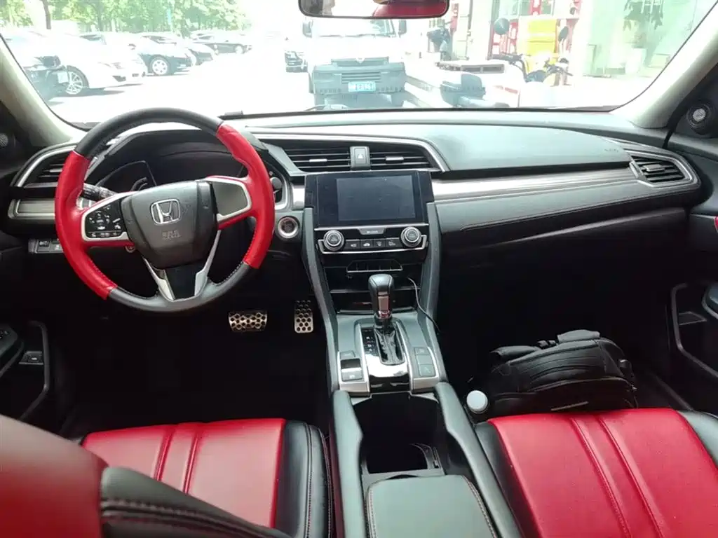 Honda Civic — фото 9