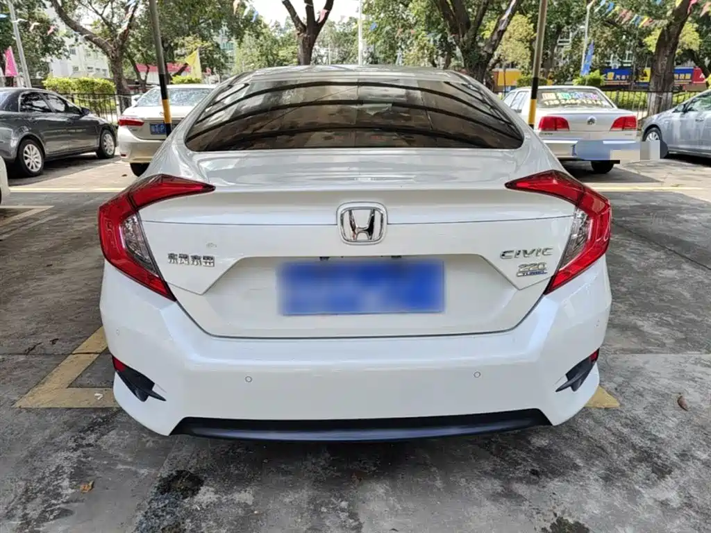 Honda Civic — фото 6
