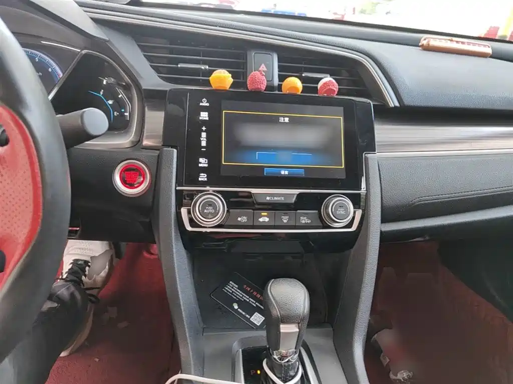 Honda Civic — фото 10