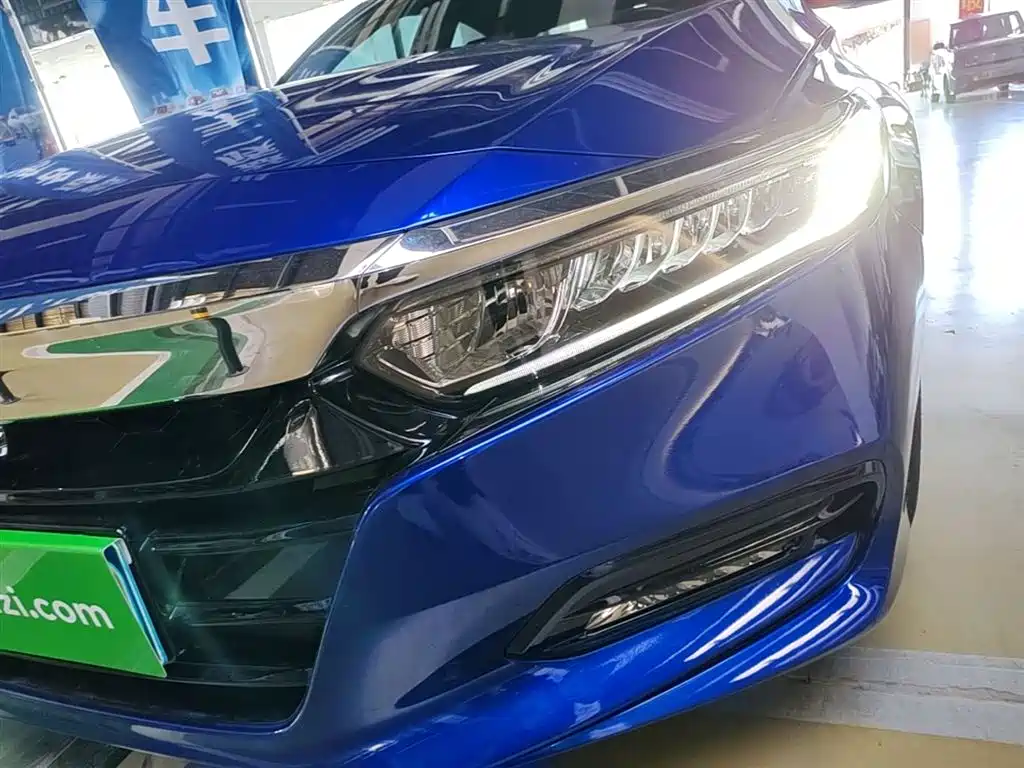 Honda Accord — фото 23
