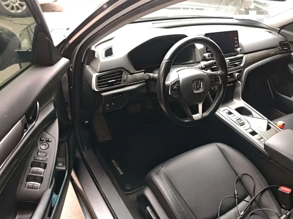 Honda Accord — фото 23