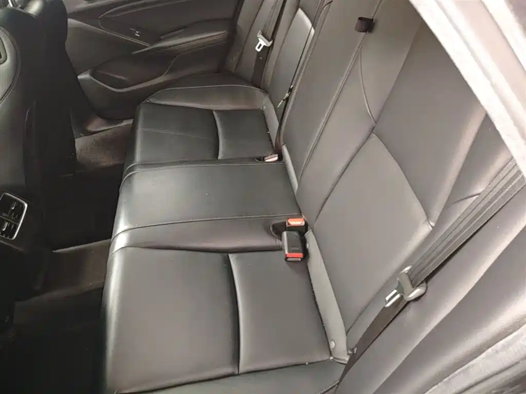 Honda Accord — фото 24