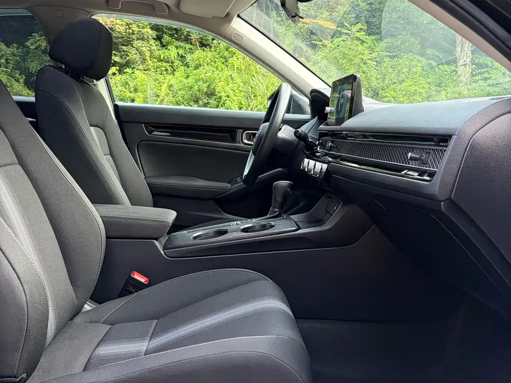 Honda Civic — фото 11