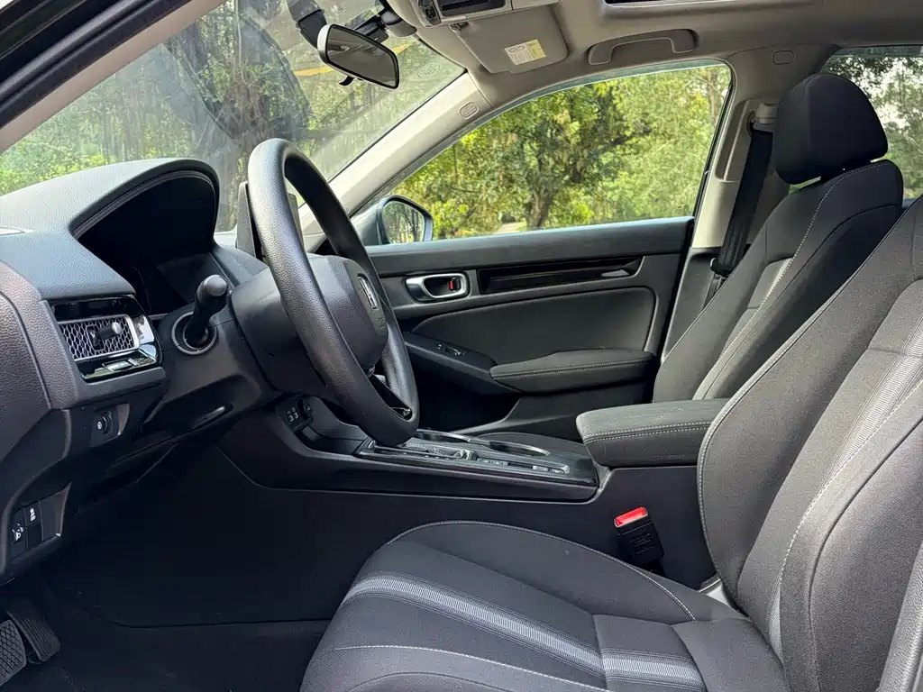 Honda Civic — фото 14