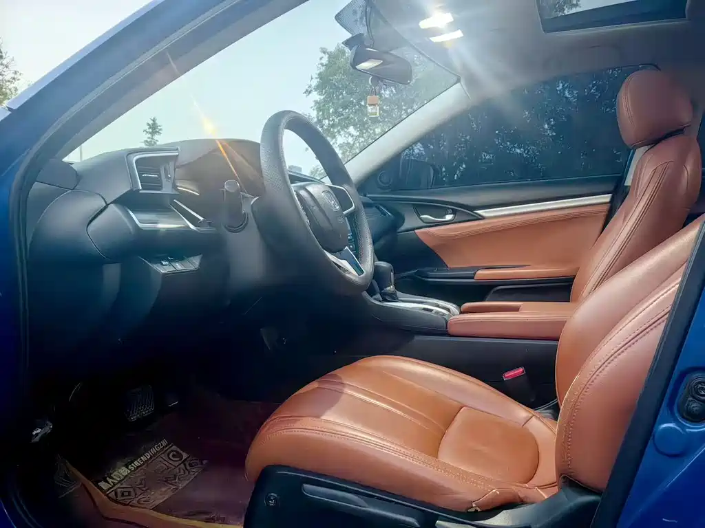 Honda Civic — фото 9