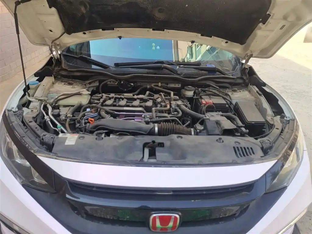 Honda Civic — фото 11