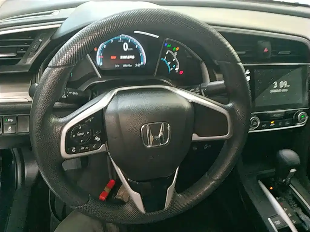 Honda Civic — фото 11