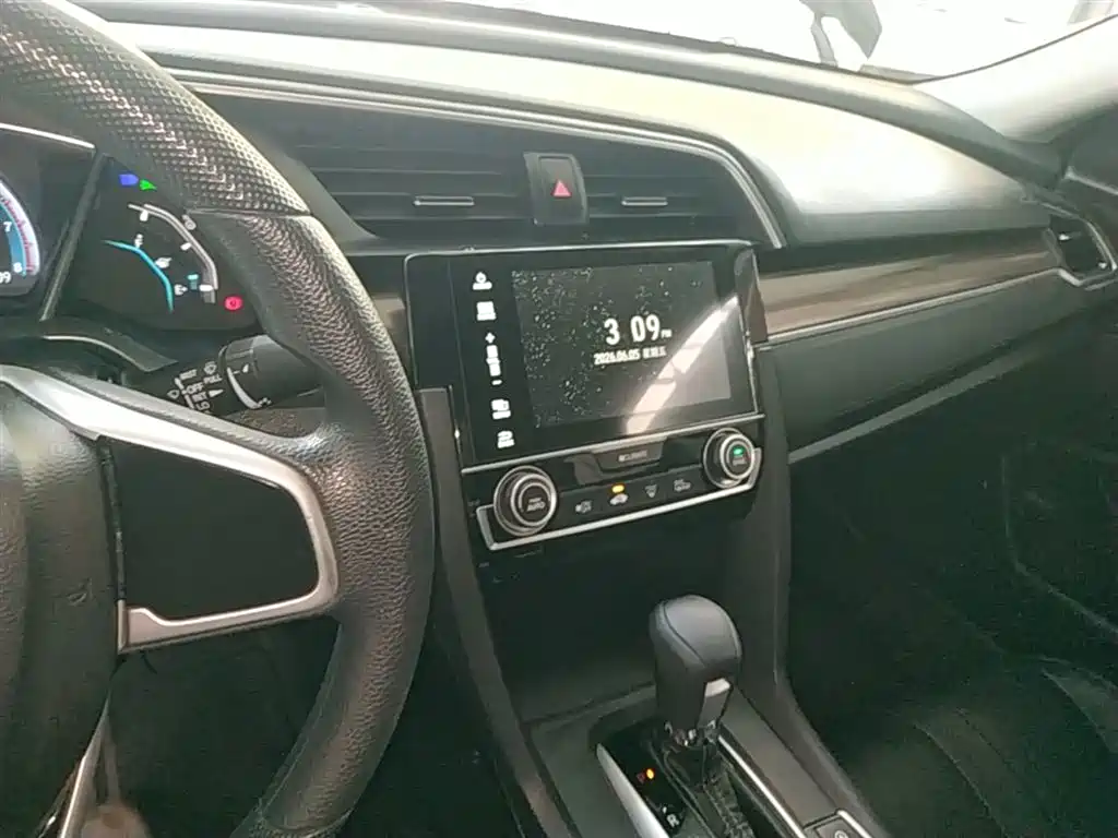 Honda Civic — фото 13