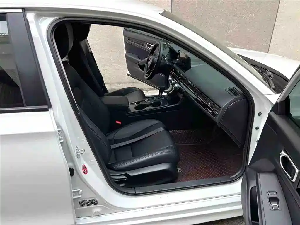 Honda Civic — фото 7
