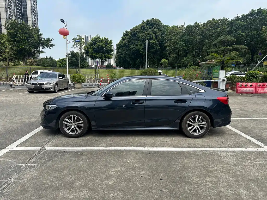 Honda Civic — фото 8