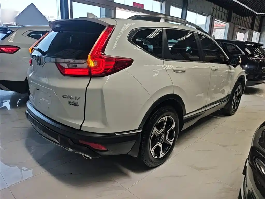 Honda CR-V — фото 7