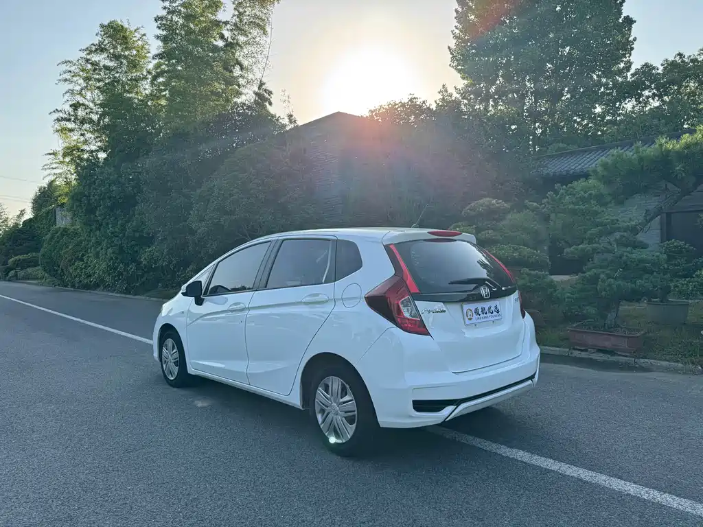 Honda Fit — фото 3