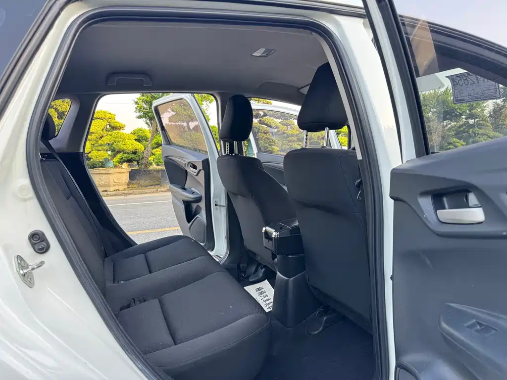 Honda Fit — фото 8