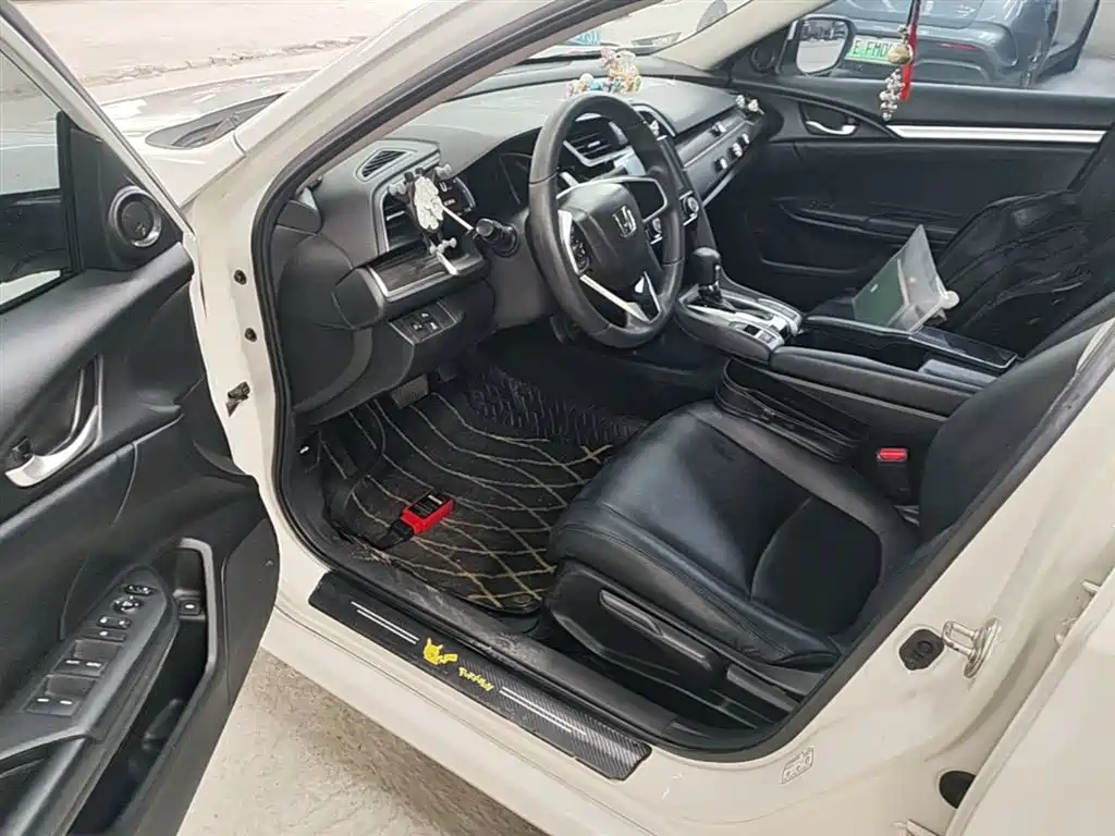 Honda Civic — фото 16