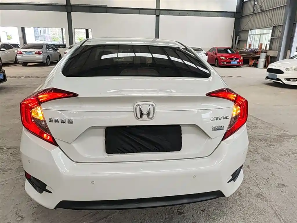 Honda Civic — фото 6