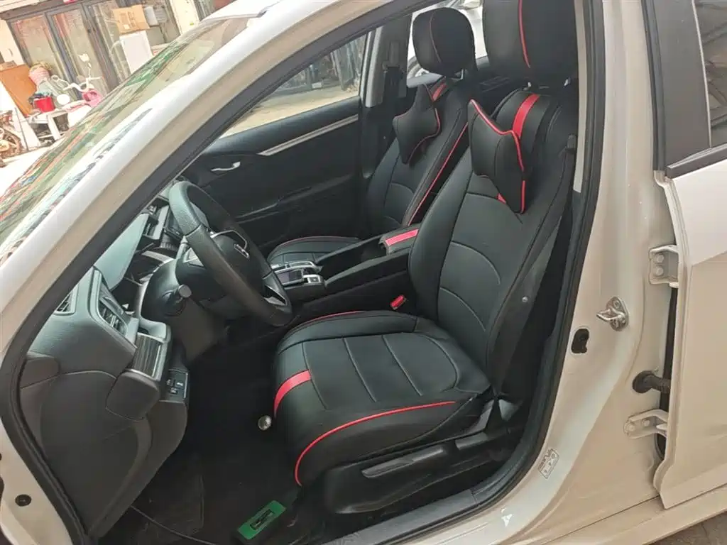 Honda Civic — фото 15