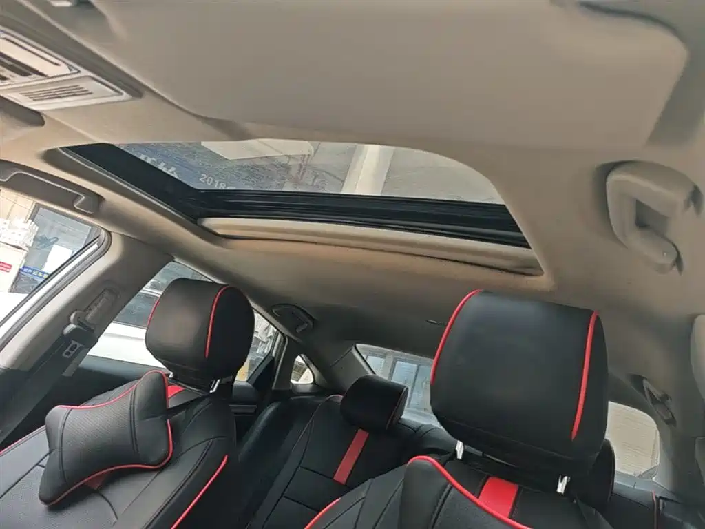 Honda Civic — фото 18