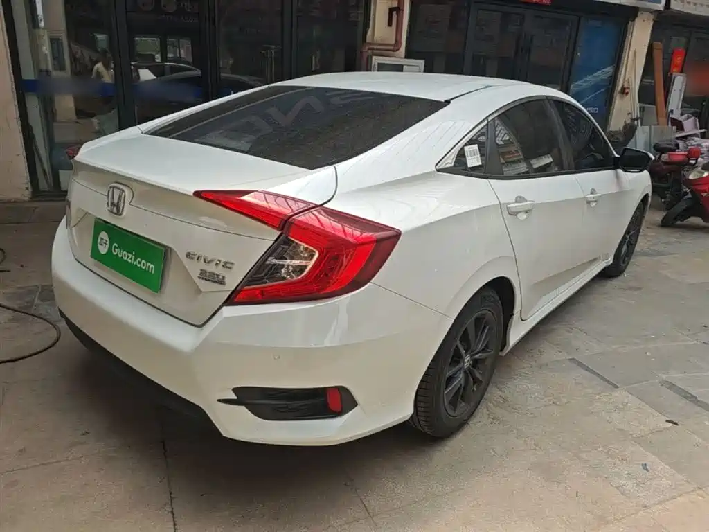 Honda Civic — фото 7