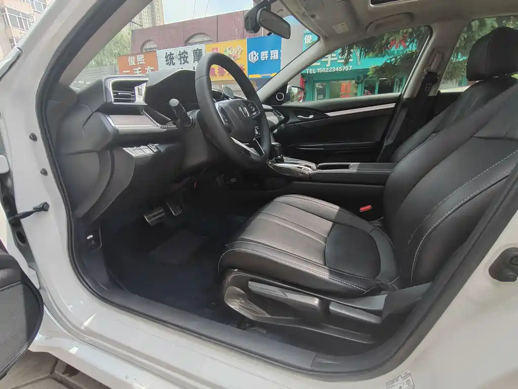 Honda Civic — фото 7
