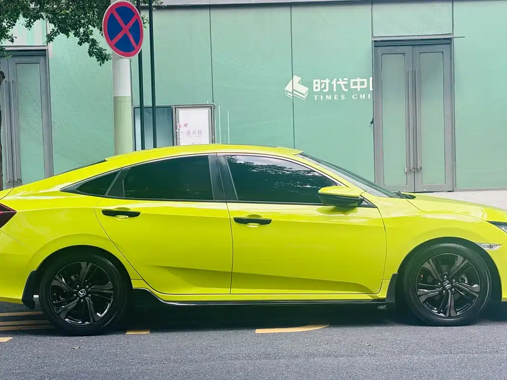 Honda Civic — фото 4