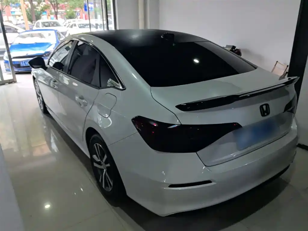 Honda Civic — фото 5