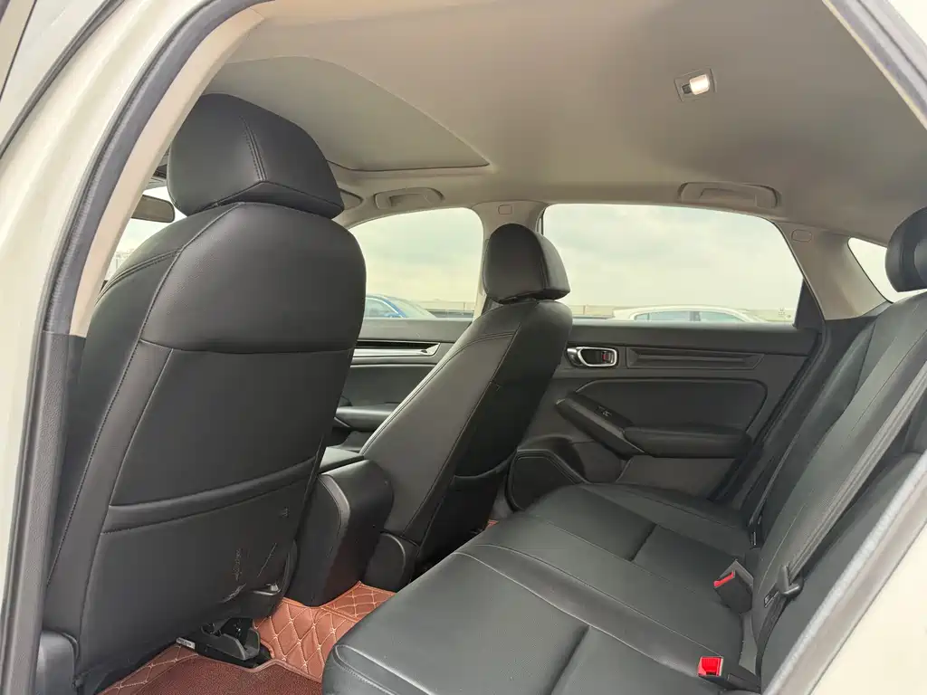Honda Civic — фото 14