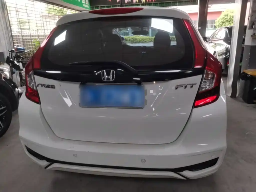 Honda Fit — фото 6
