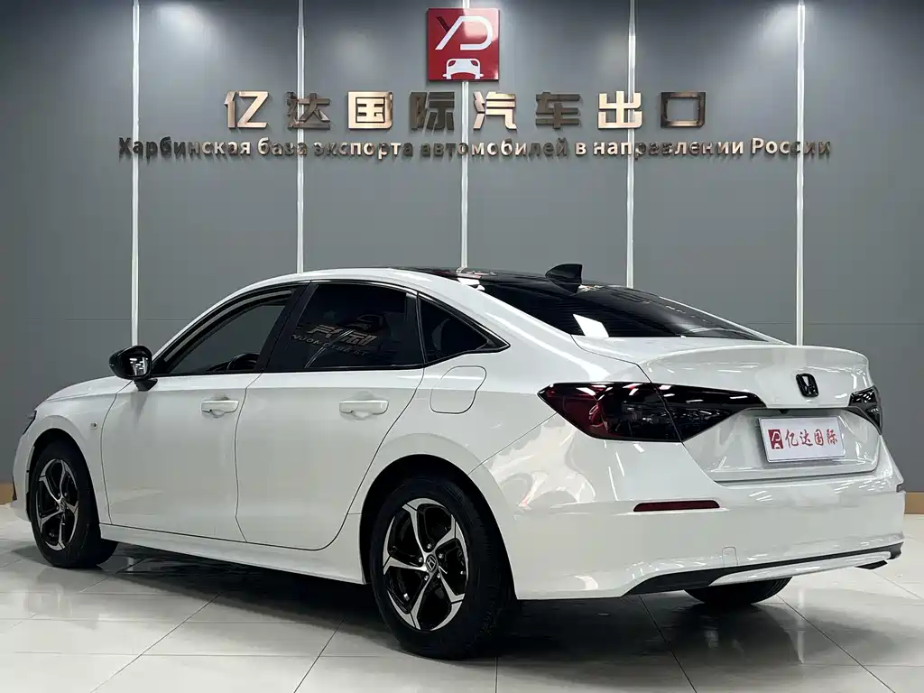 Honda Civic — фото 5