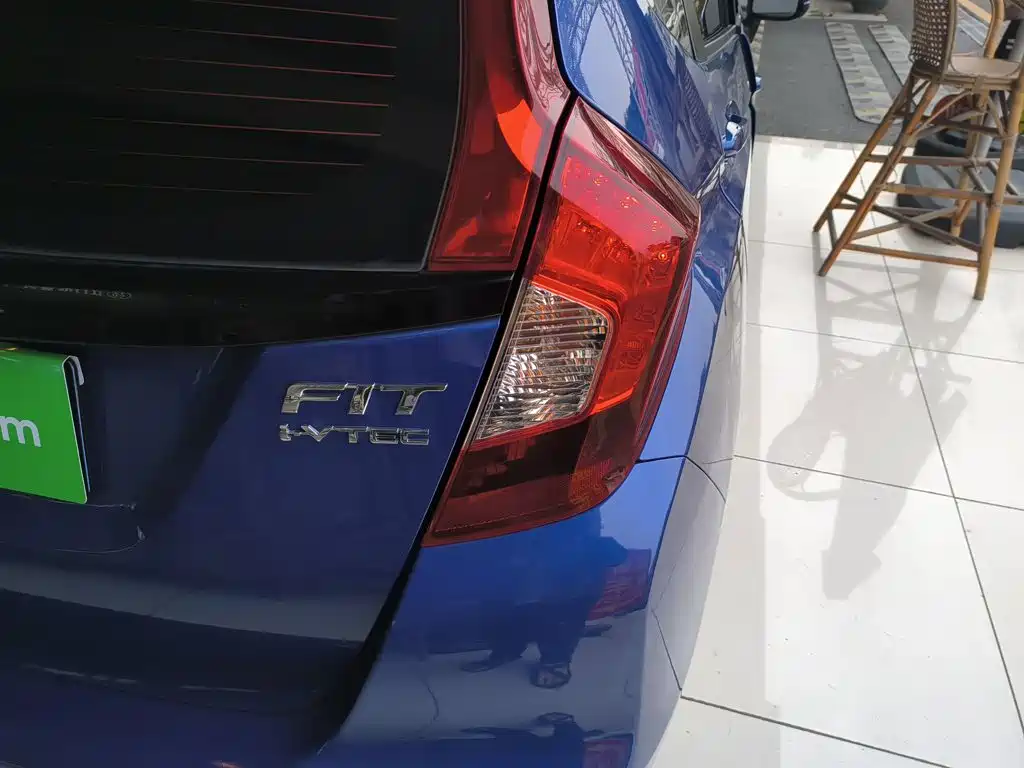 Honda Fit — фото 24