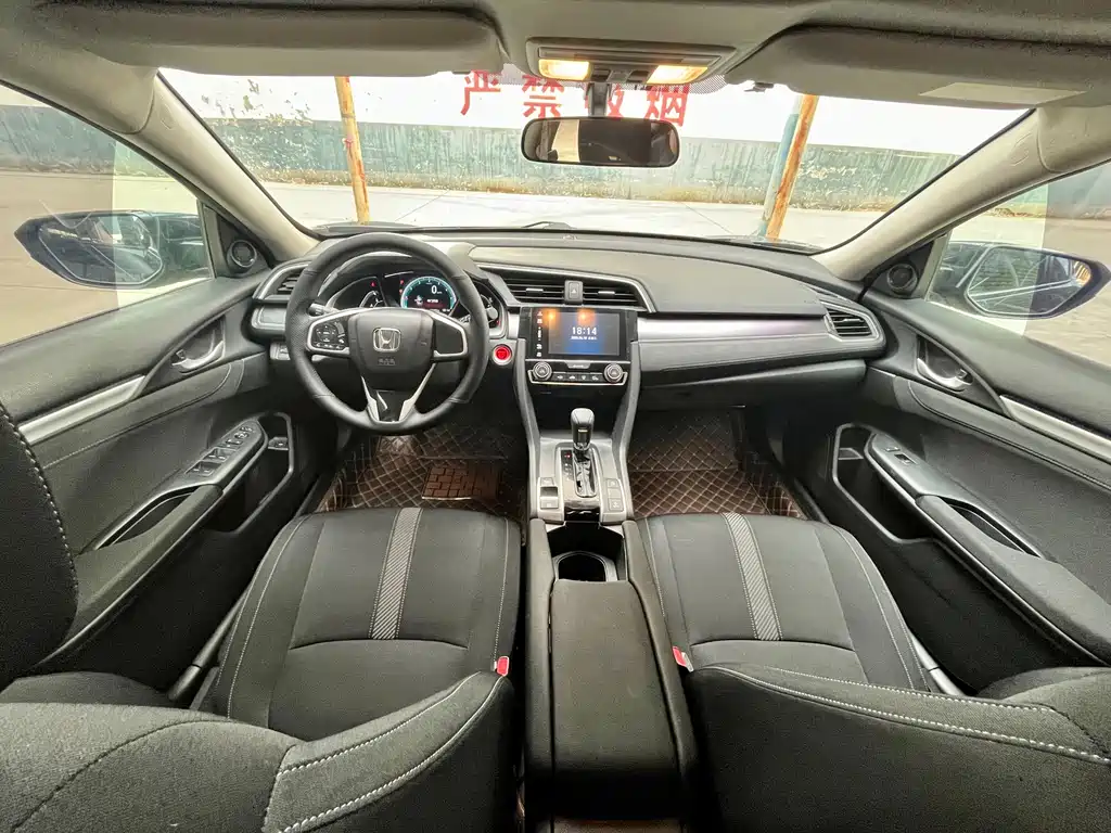 Honda Civic — фото 14
