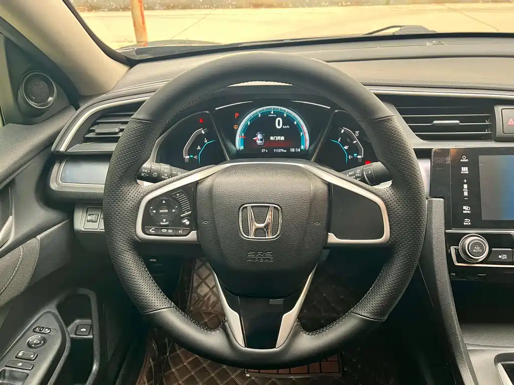 Honda Civic — фото 15