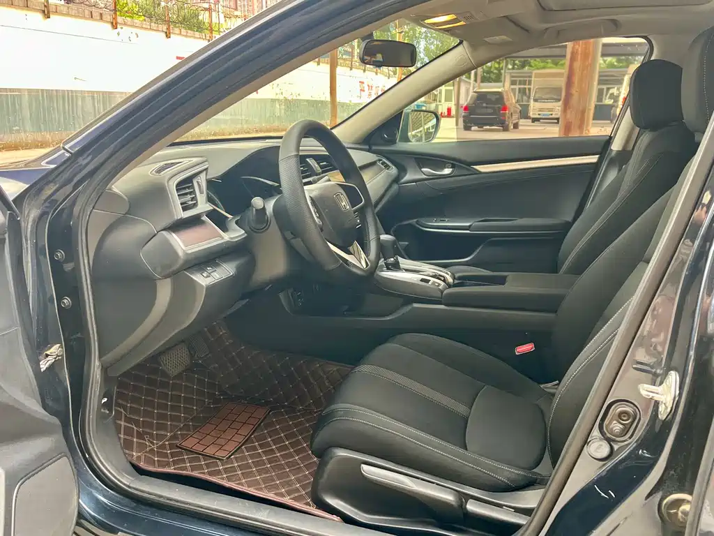 Honda Civic — фото 6