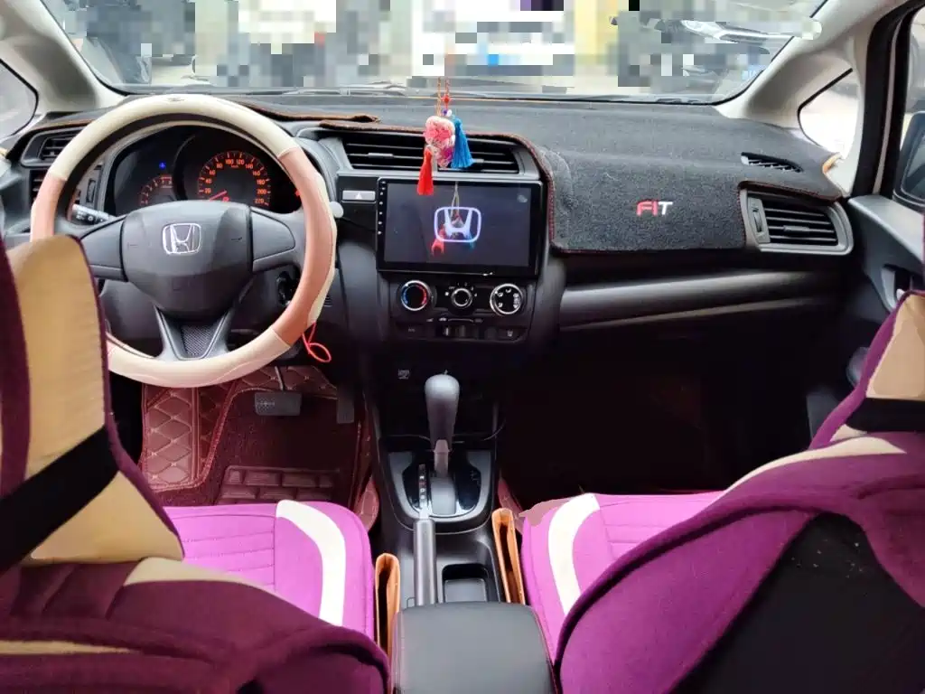 Honda Fit — фото 13