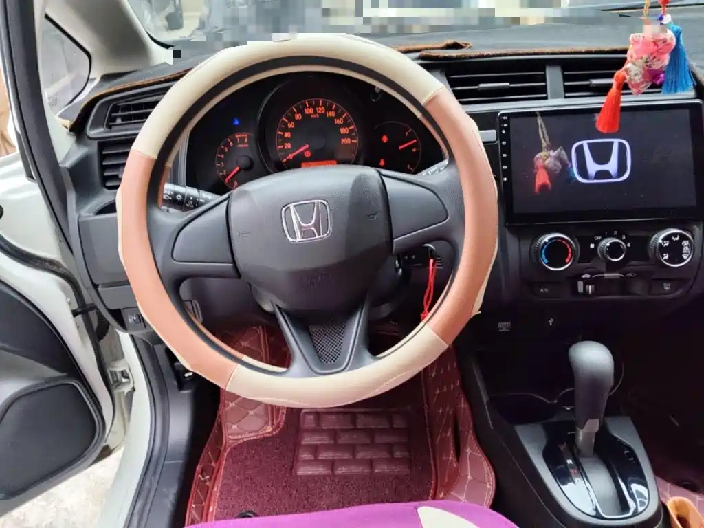Honda Fit — фото 3