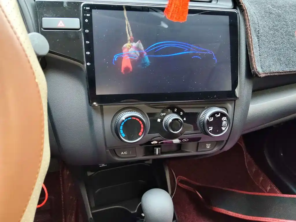 Honda Fit — фото 6