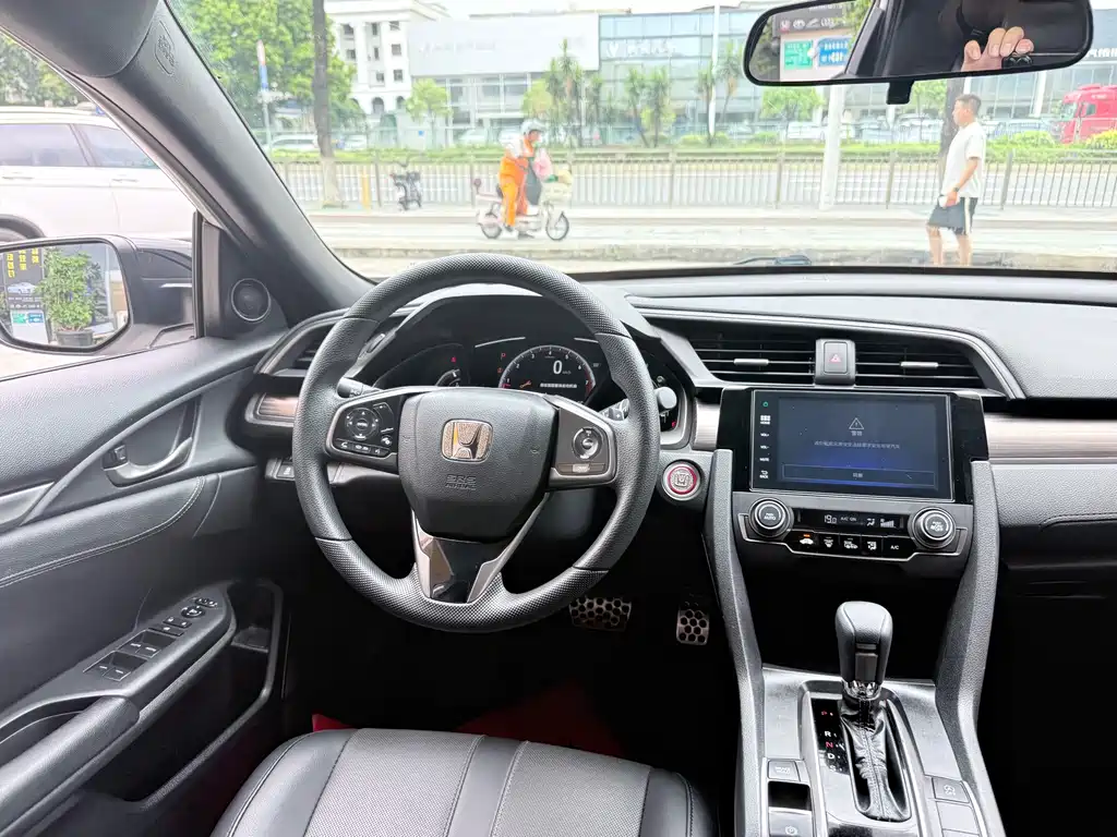 Honda Civic — фото 7