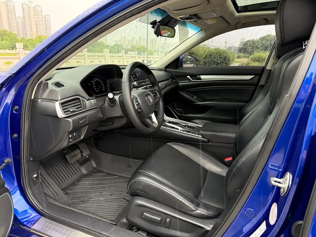 Honda Accord — фото 4