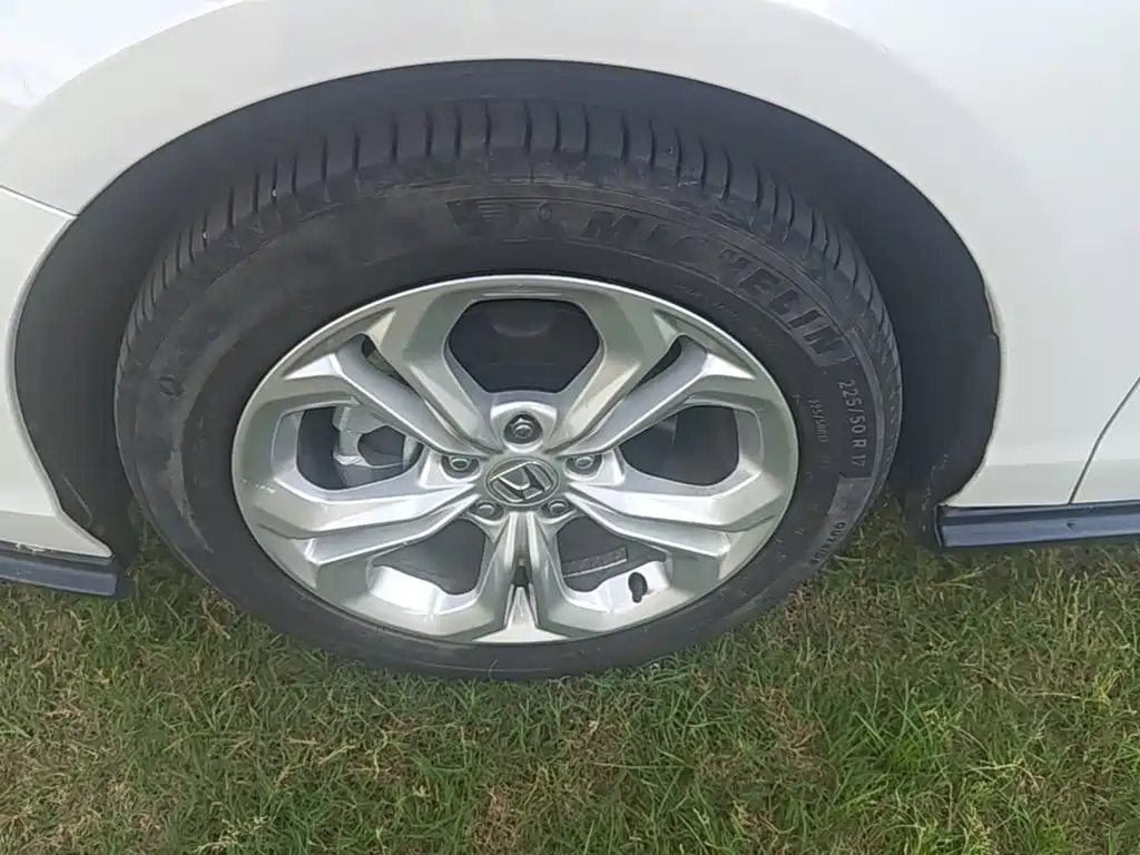 Honda Accord — фото 23