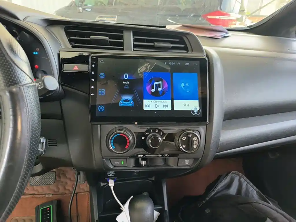 Honda Fit — фото 13