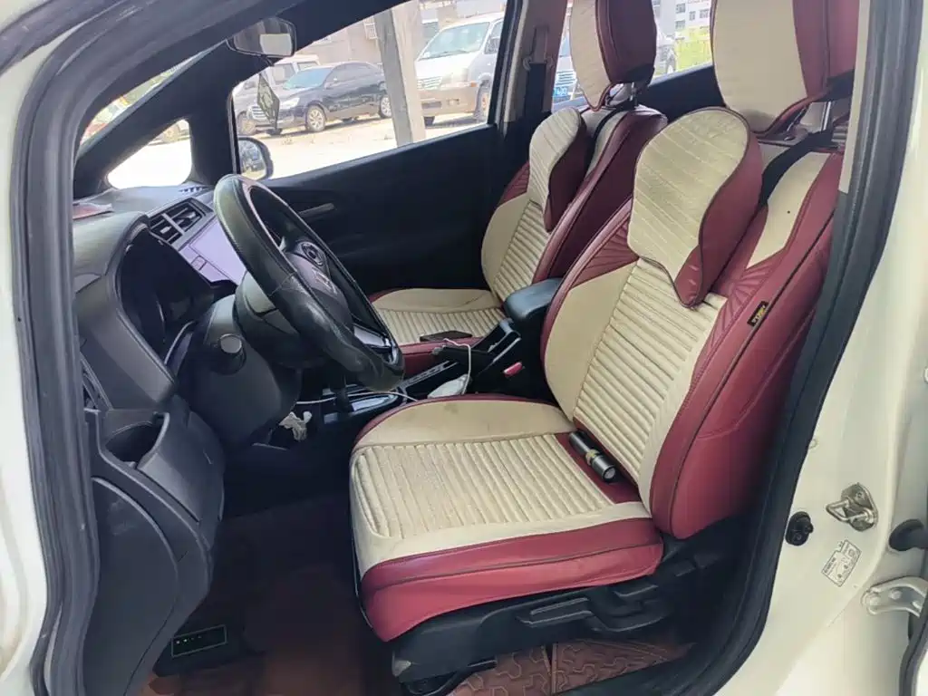 Honda Fit — фото 15