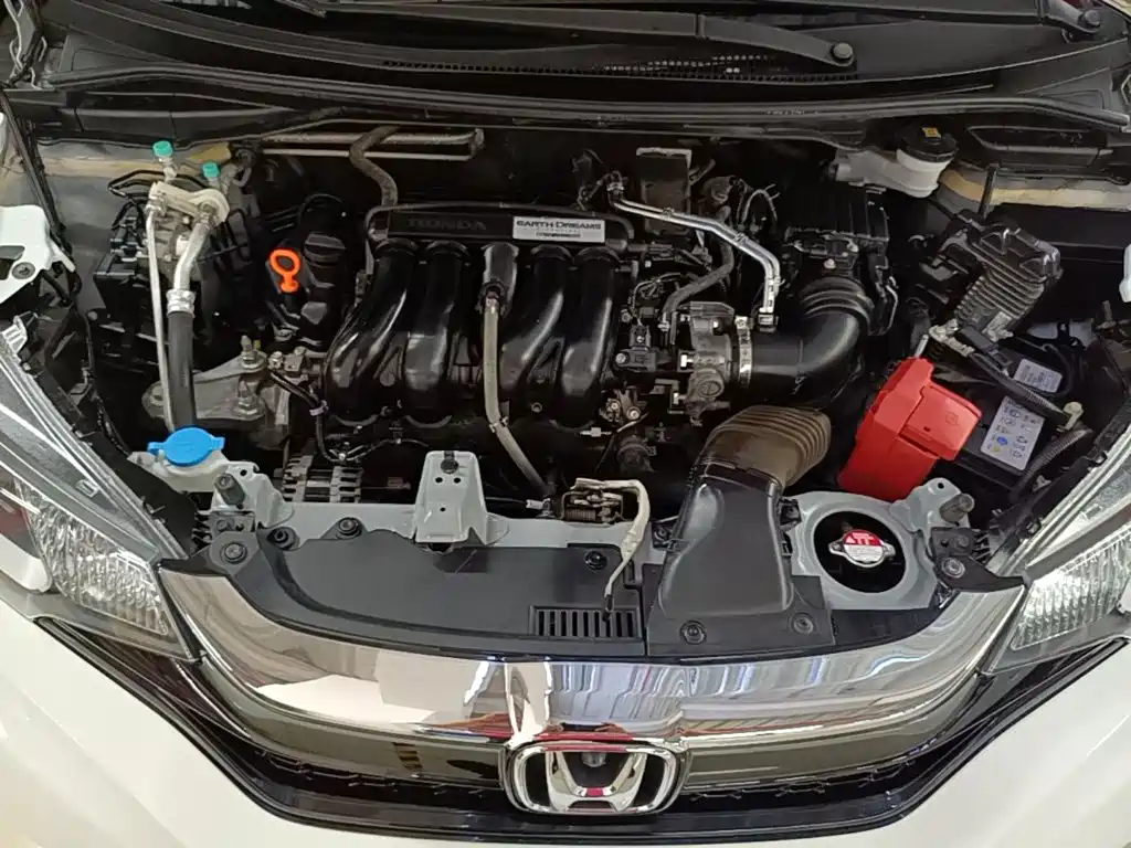 Honda Fit — фото 11
