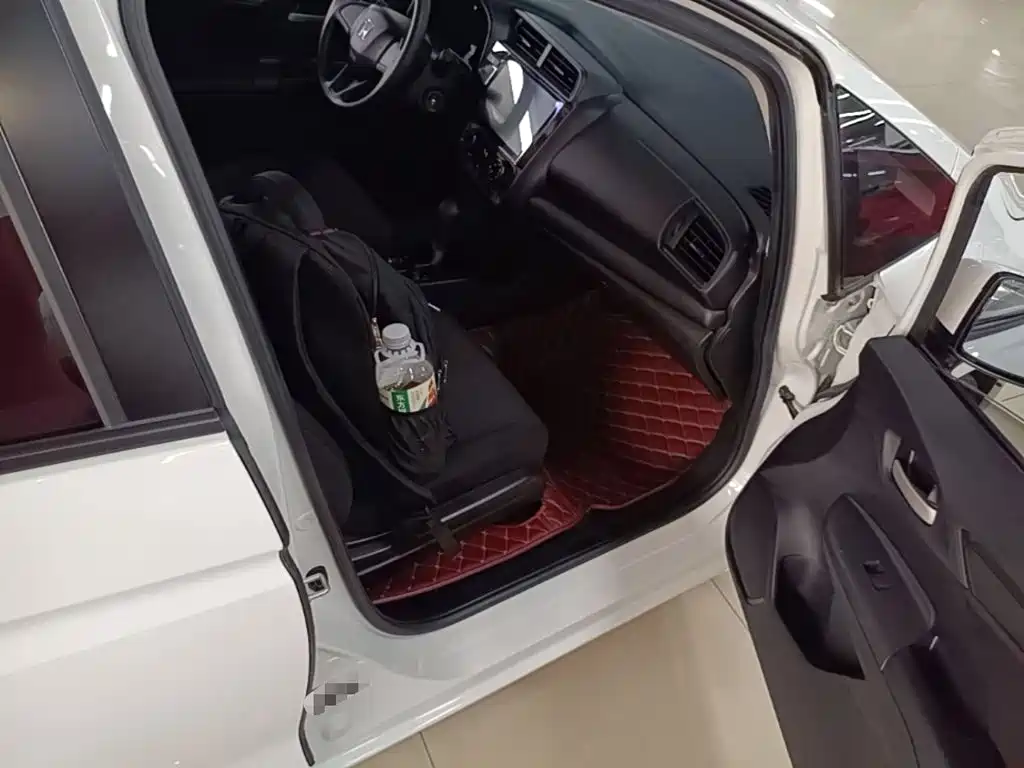 Honda Fit — фото 20
