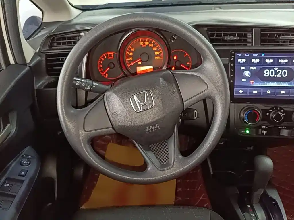 Honda Fit — фото 3