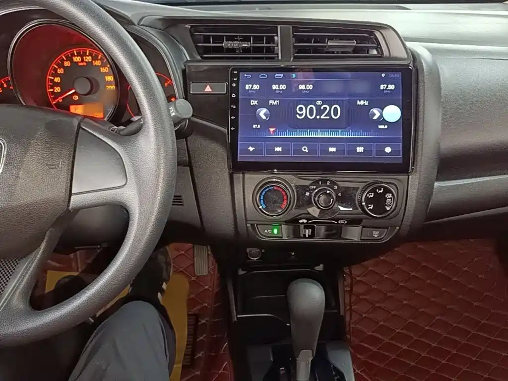 Honda Fit — фото 6
