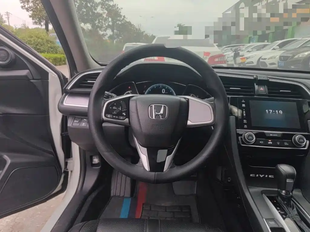 Honda Civic — фото 11