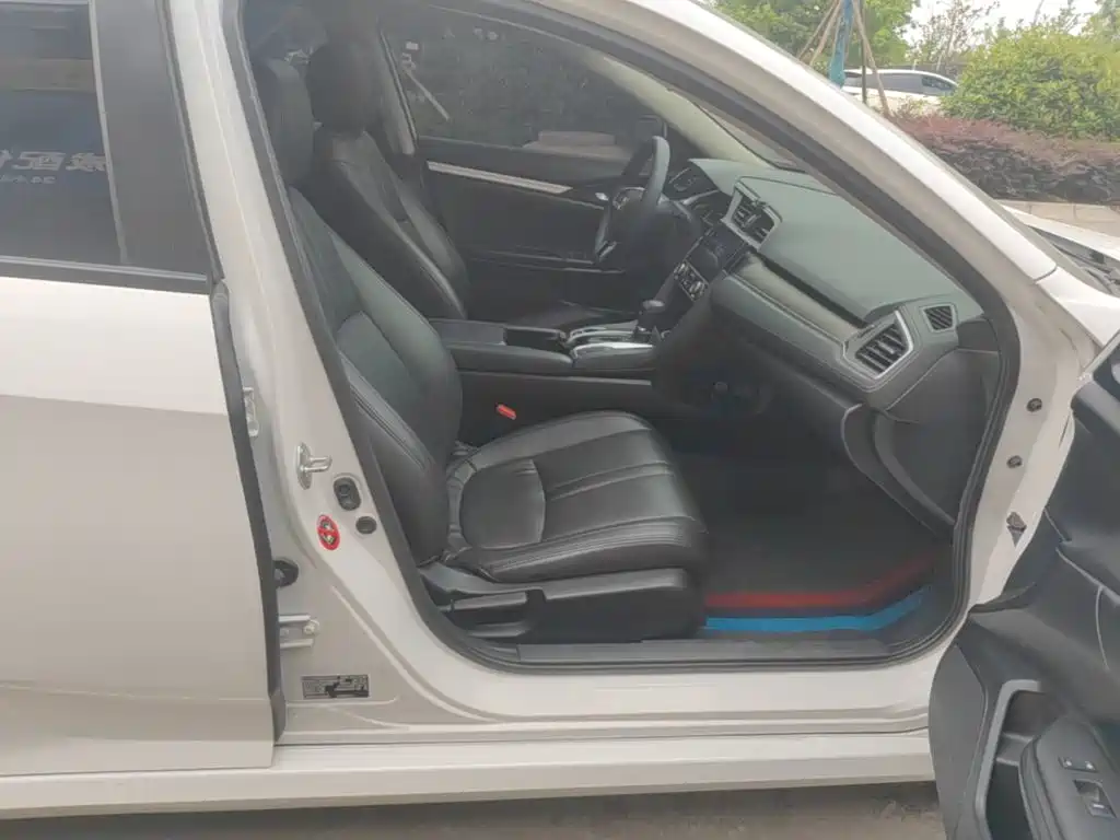 Honda Civic — фото 25