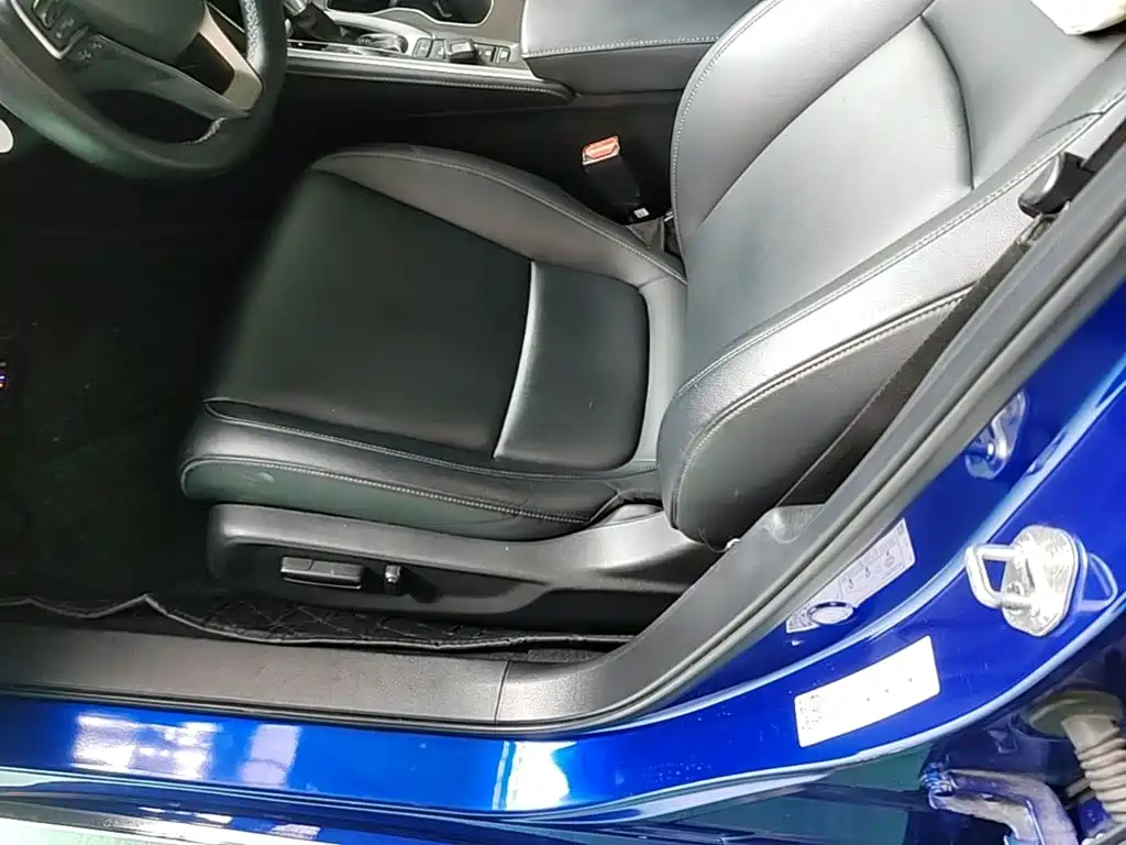 Honda Accord — фото 15