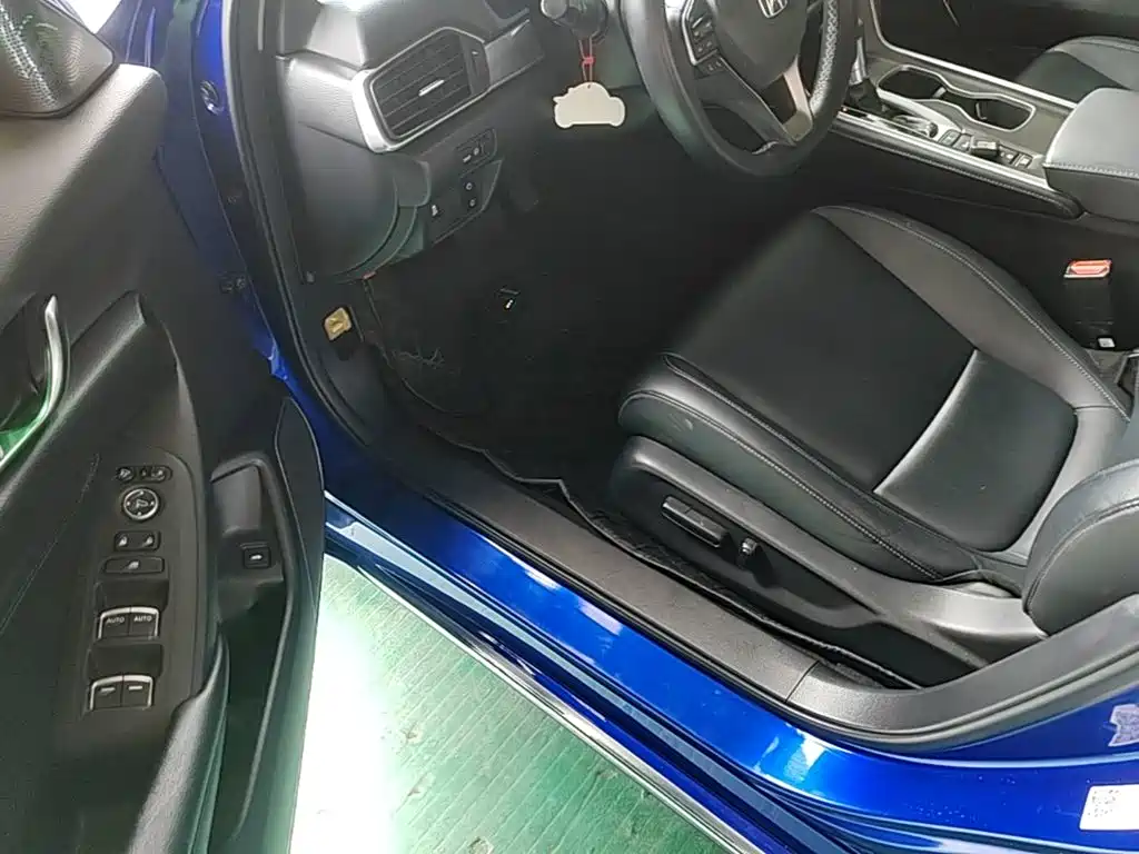 Honda Accord — фото 16