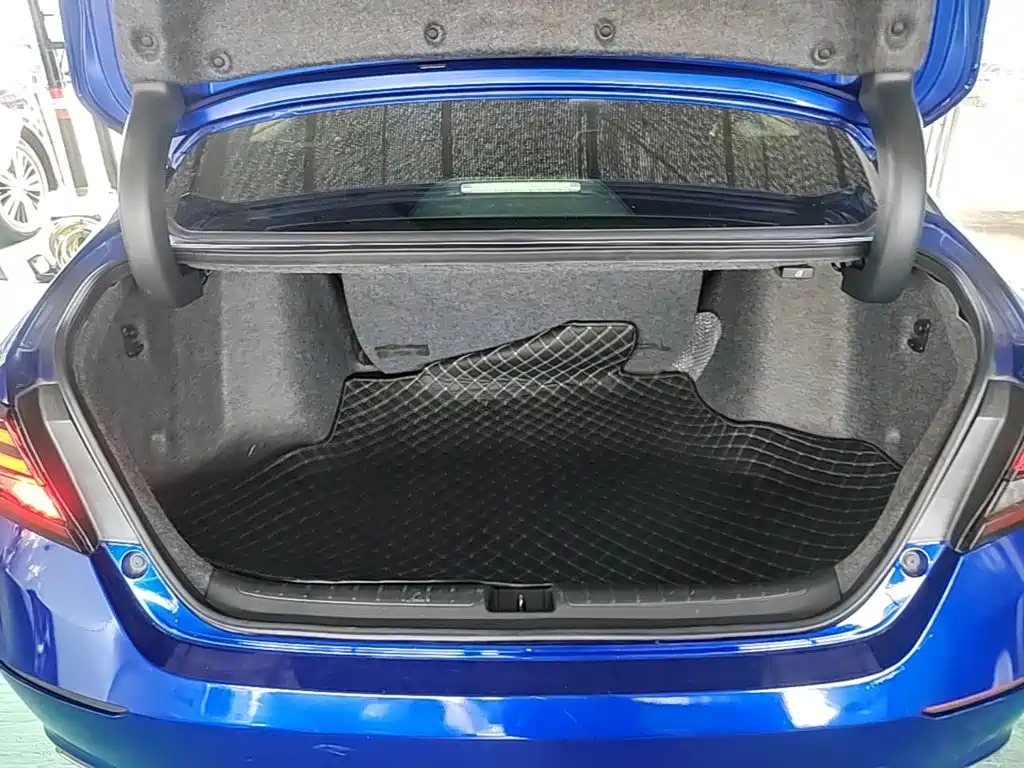 Honda Accord — фото 19